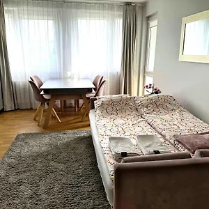 Mieszkanie 3 Pokojowe Dla Rodzin, Z Zabawkami, W Centrum Blisko Aquaparku Wrocław